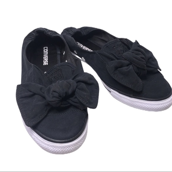 converse bow slip on